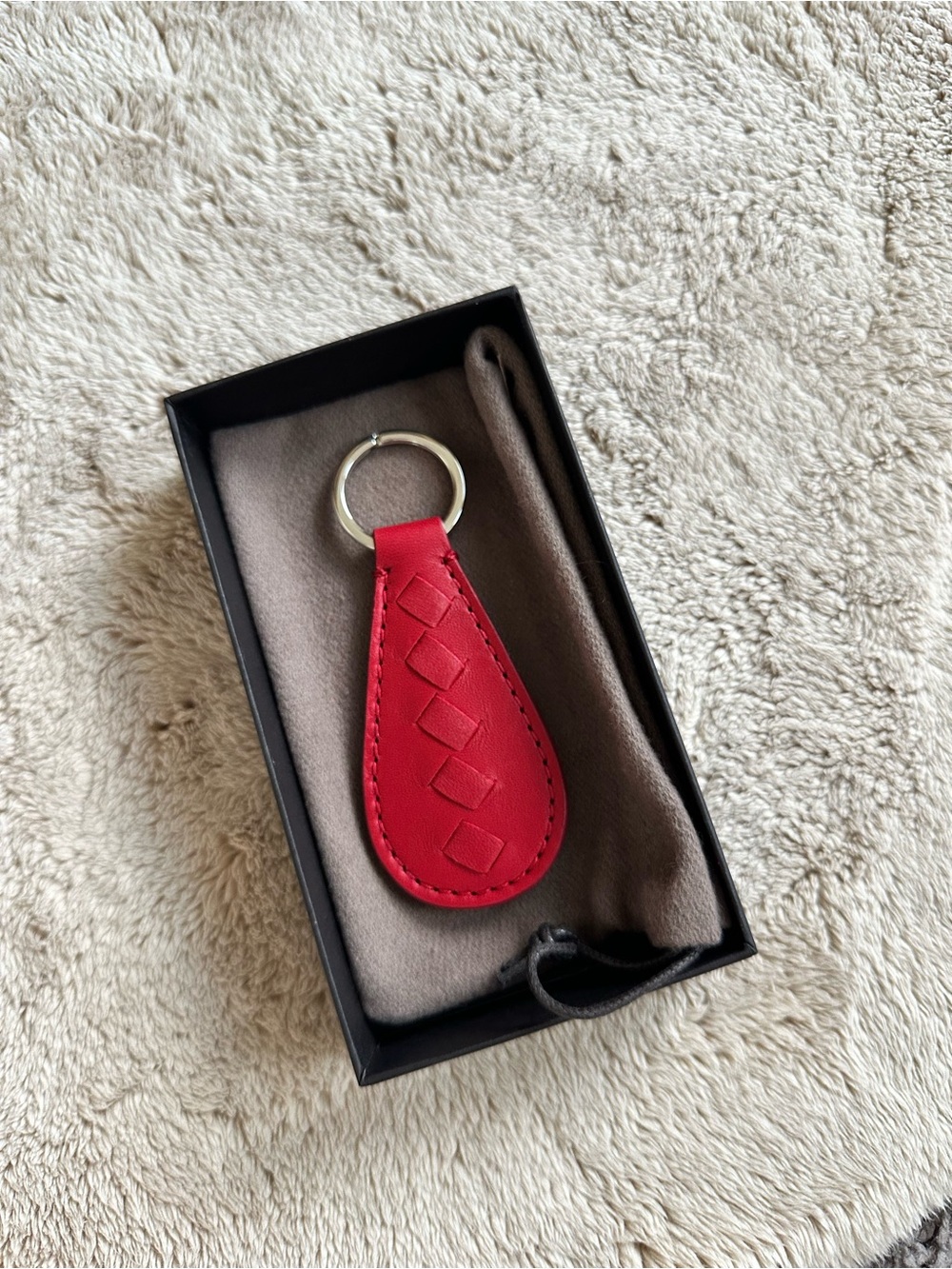 Bottega Veneta Red Woven Teardrop Leather Key Holder